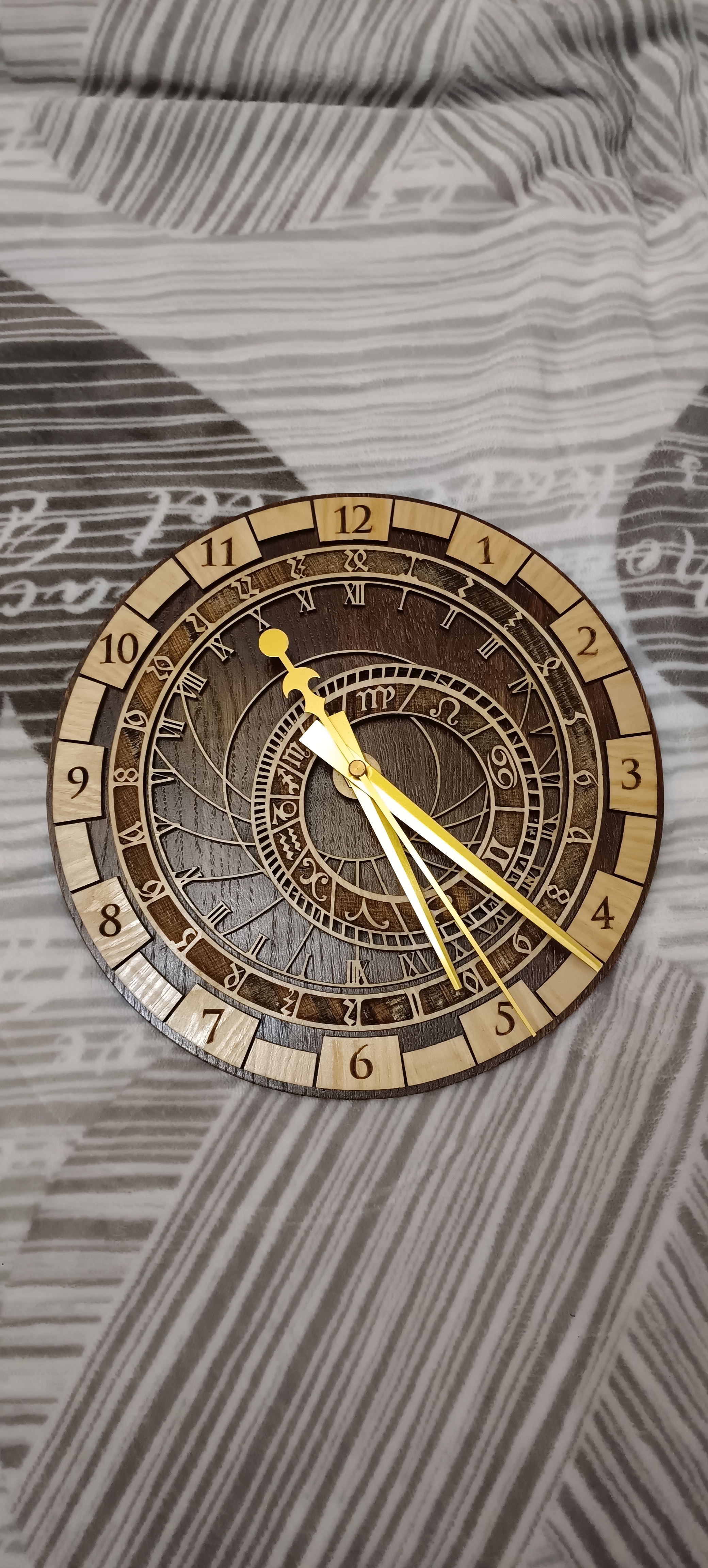 Hodiny orloj